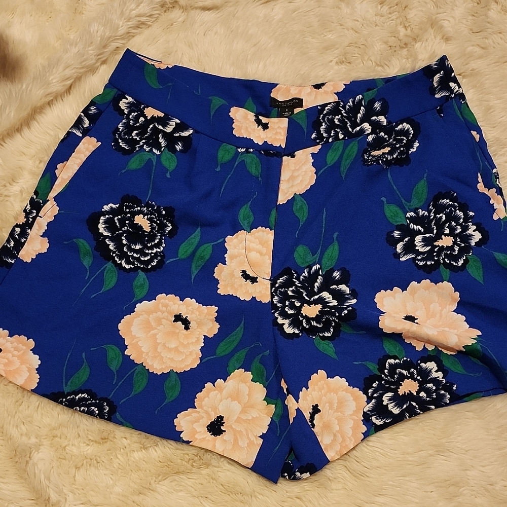 4/$20 Ann Taylor High Waist Blue Floral Dressy Shorts
